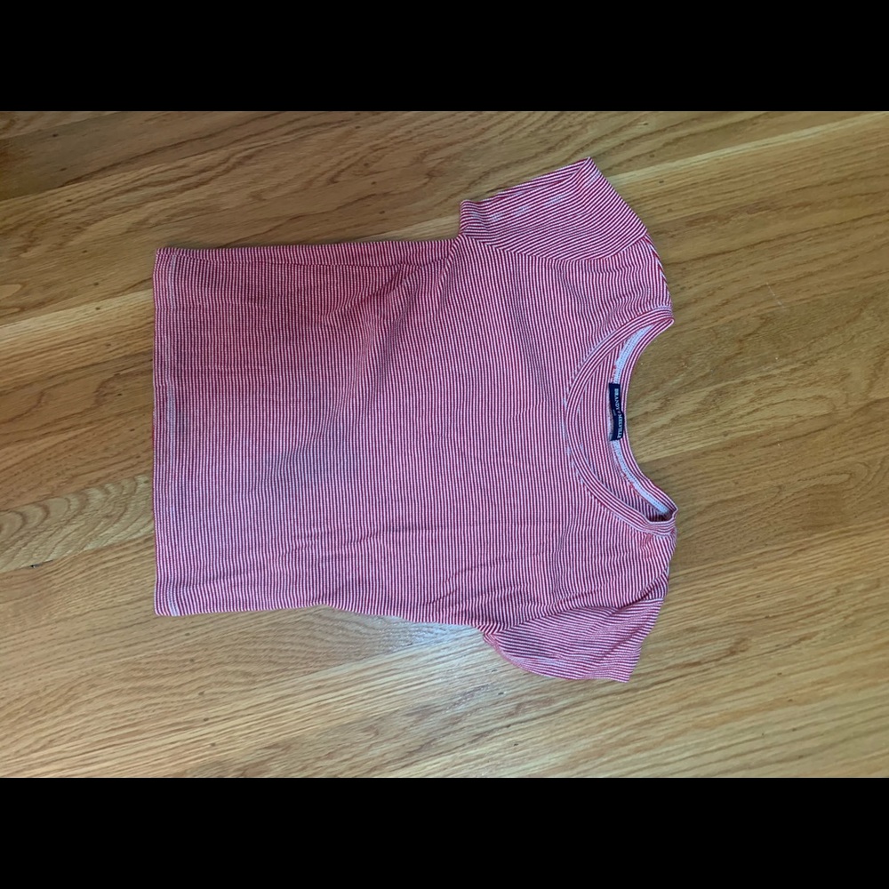 Brandy melville tee !! Size small!